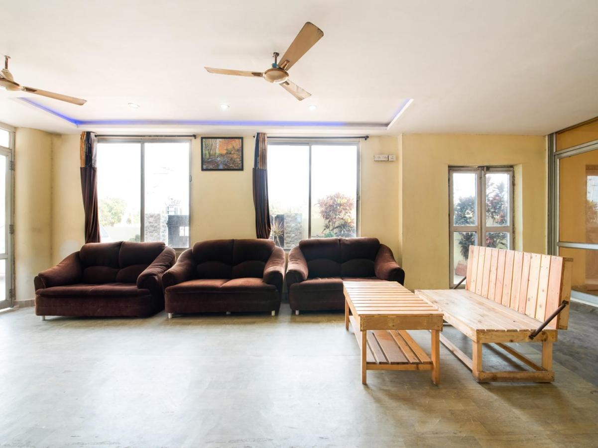 Oyo 69511 Hotel Sea E Pearl Visákhapatnam Kültér fotó