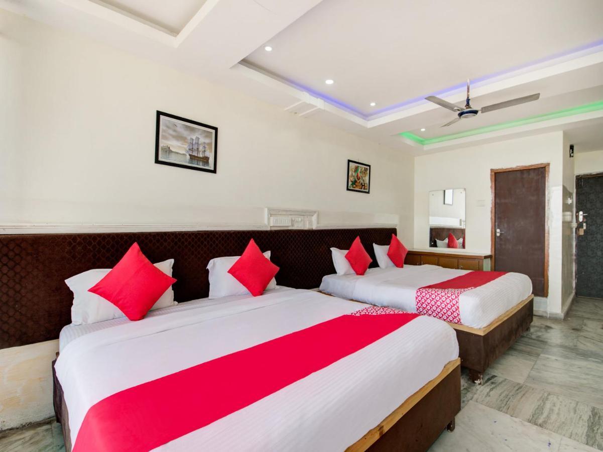 Oyo 69511 Hotel Sea E Pearl Visákhapatnam Kültér fotó