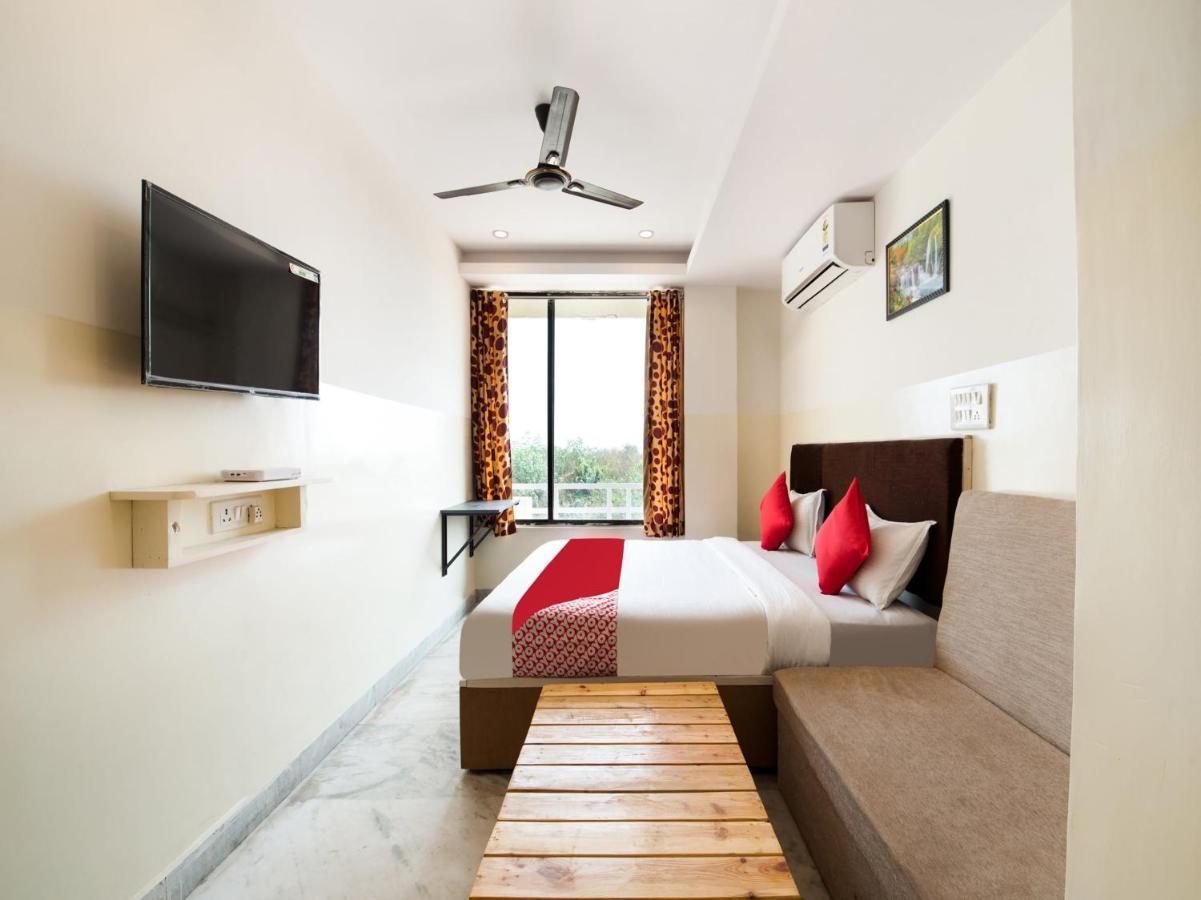 Oyo 69511 Hotel Sea E Pearl Visákhapatnam Kültér fotó